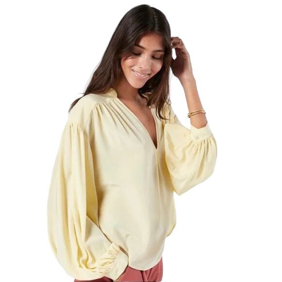 Joie Lasha Long Balloon Sleeve Custard Color 100% Silk Blouse Size Small - Picture 7 of 7